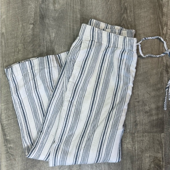 Abercrombie & Fitch White and Navy Striped Pants Size L - Picture 2 of 5
